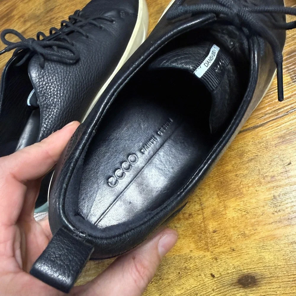 ECCO Soft 7 430003 Black Pebbled Leather Sneakers Womens EU 39 US 8-8.5